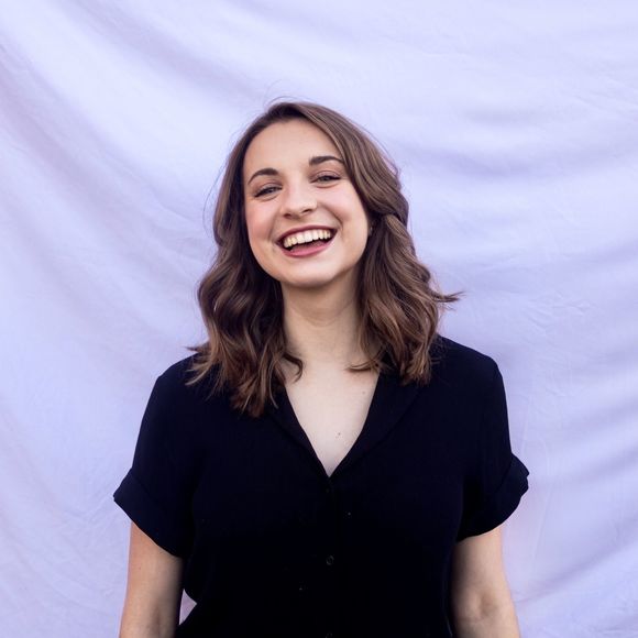 Meet your Posher, Julia - Picture 1 of 1